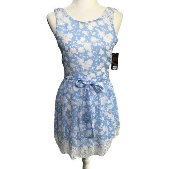 NWT‎ Disney Alice Through The Looking Glass Dress - Picture 4 of 6